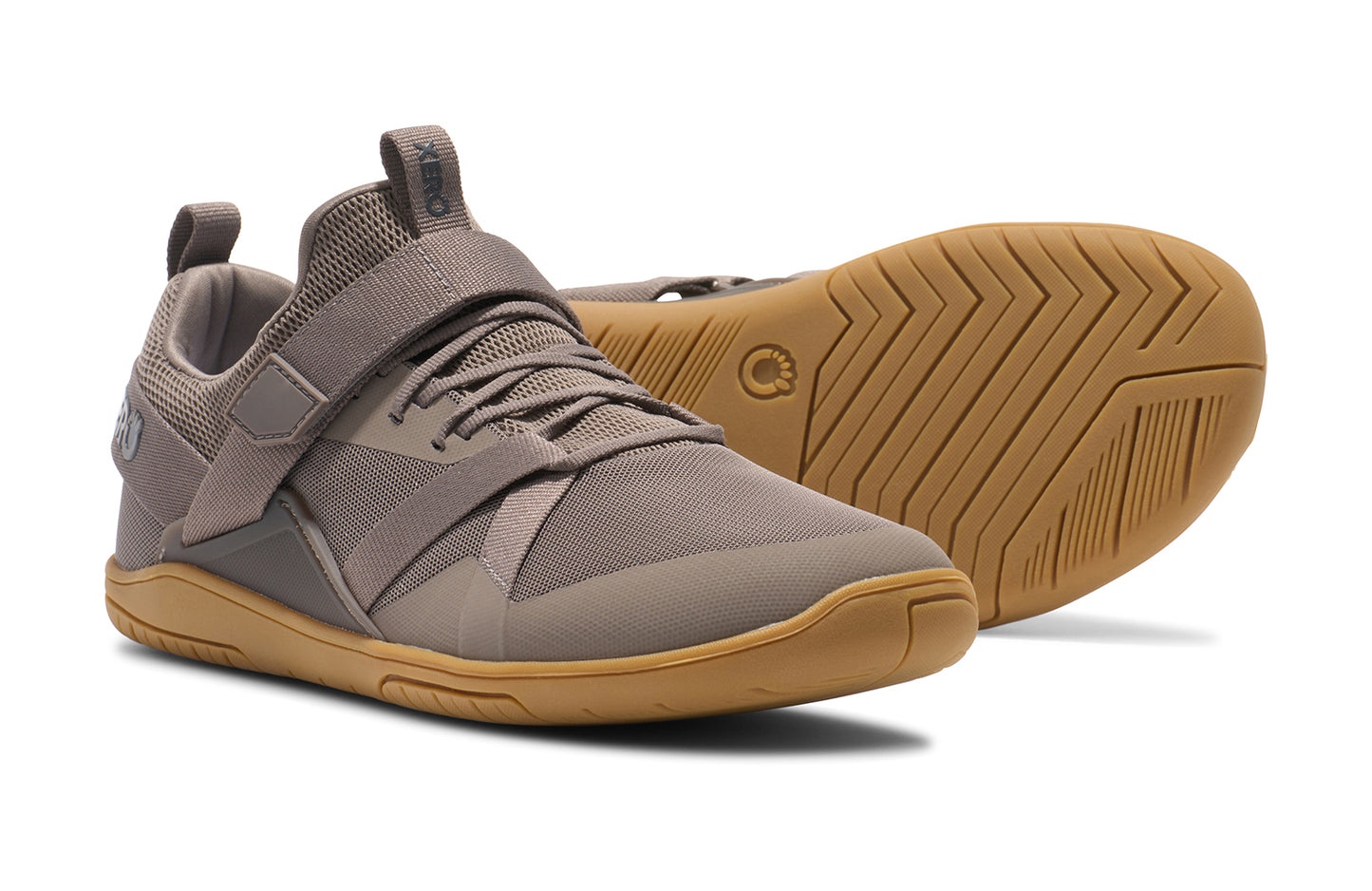 Xero Shoes Canada, specifically barefoot running shoes Canada. These minimalist shoes have flexible soles, wide toe boxes, and zero drop. Pair view of Xero Men's Forza Trainer in Morel/Gum. A stable training shoe.