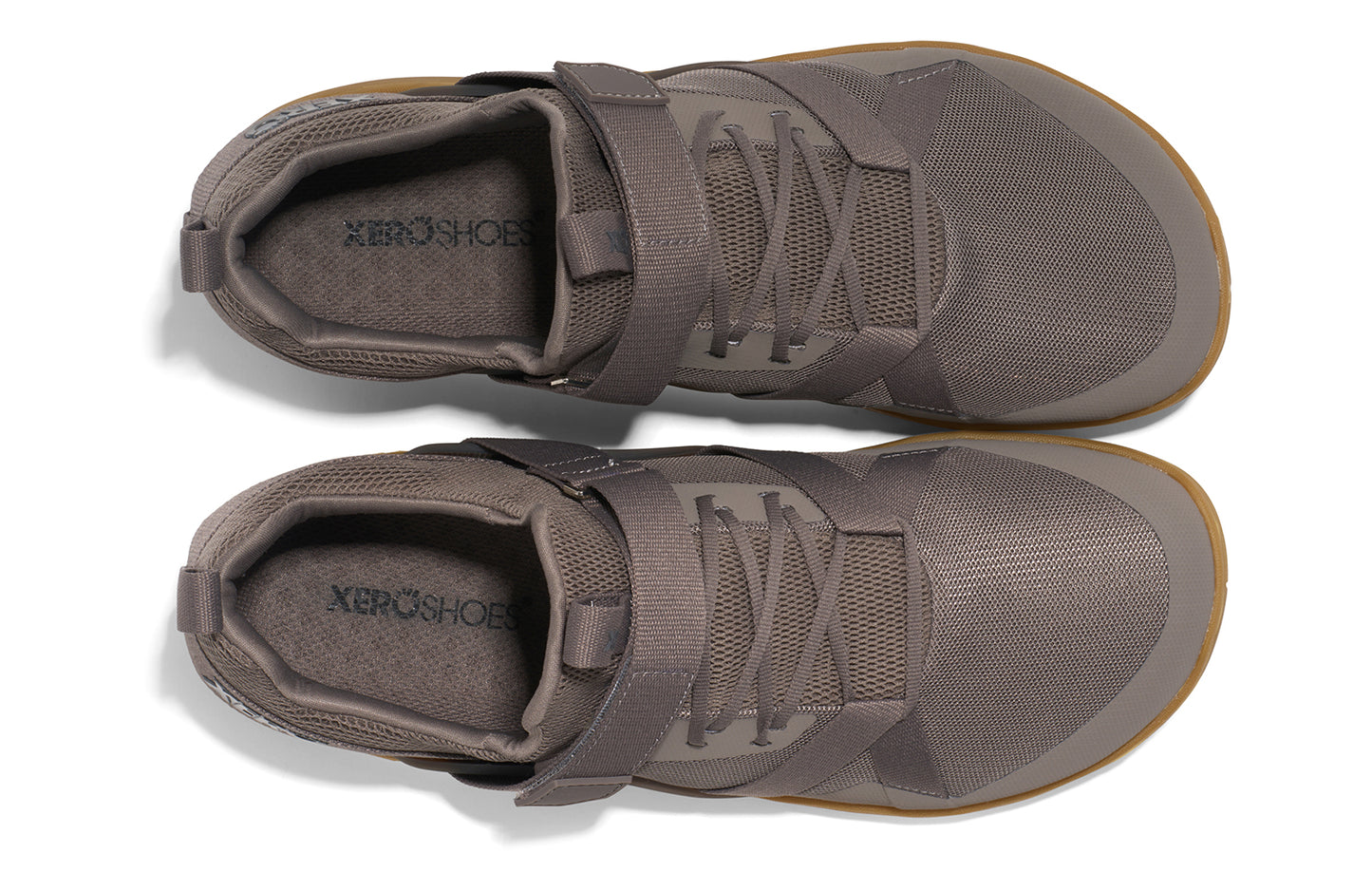 Xero Shoes Canada, specifically barefoot running shoes Canada. These minimalist shoes have flexible soles, wide toe boxes, and zero drop. Top view of Xero Men's Forza Trainer in Morel/Gum. A stable training shoe.