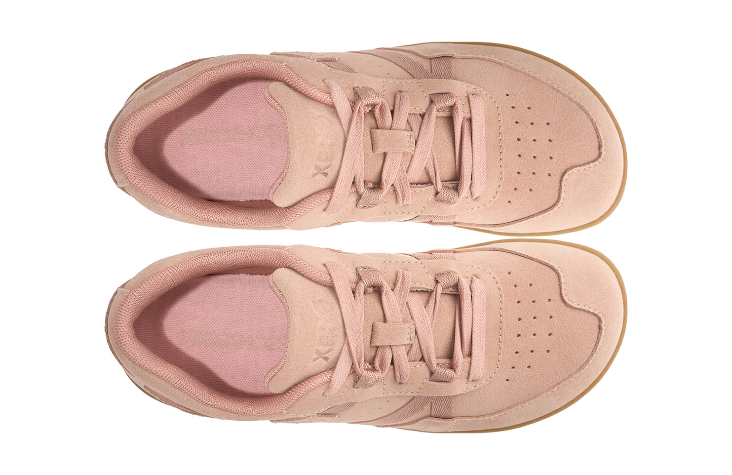 Xero Shoes Canada, specifically women’s barefoot shoes Canada. These minimalist shoes have flexible soles, wide toe boxes, and zero drop. Top view of Xero Women's Kelso in Pink Sand/Gum. Leather and suede court-style shoe.