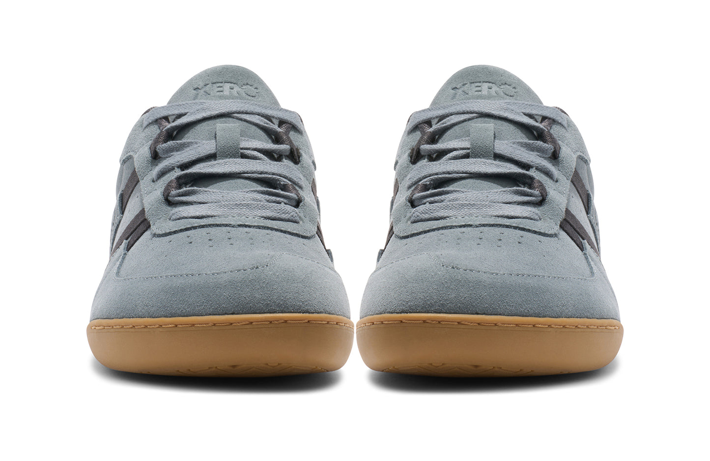 Xero Shoes Canada, specifically men’s barefoot shoes Canada. These minimalist shoes have flexible soles, wide toe boxes, and zero drop. Front view of Xero Men's Kelso in Stormy Weather/Gum. Leather and suede court-style shoe.