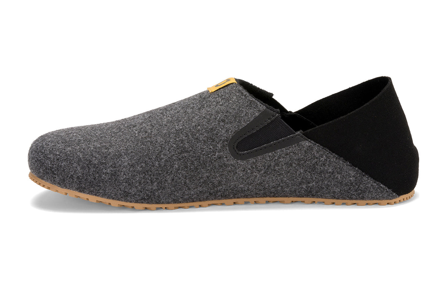 Xero Shoes Canada, specifically women’s barefoot shoes Canada. These minimalist shoes have flexible soles, wide toe boxes, and zero drop. Side view of Xero Women's Pagosa in Black. Lightweight slipper.