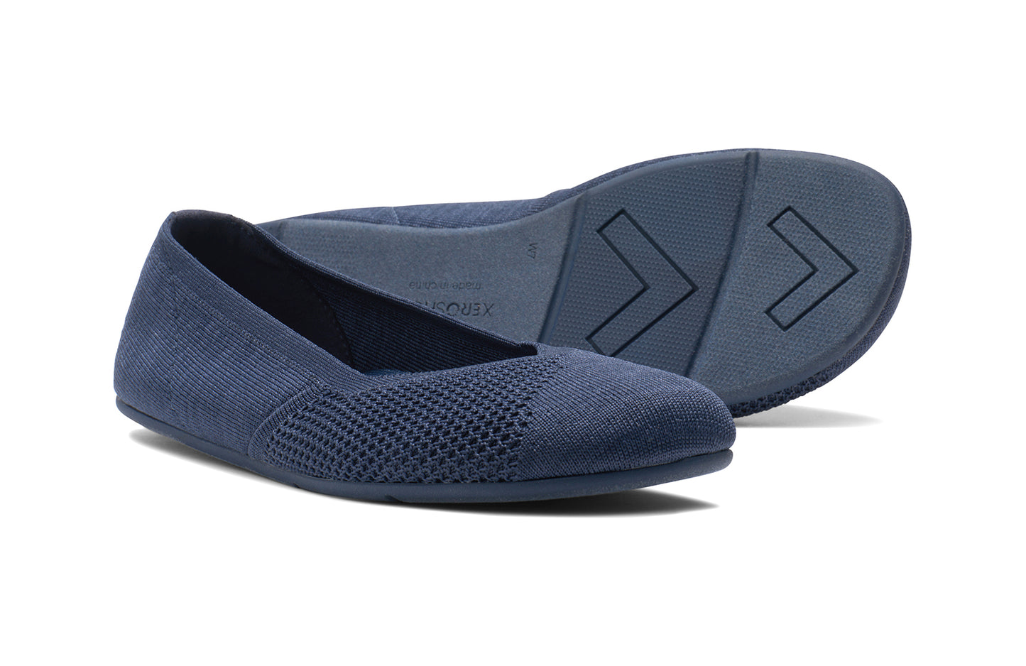 Xero Shoes Canada, specifically women’s barefoot shoes Canada. These minimalist shoes have flexible soles, wide toe boxes, and zero drop. Pair view of Xero Women's Phoenix Knit in Blues. Women's casual flat.