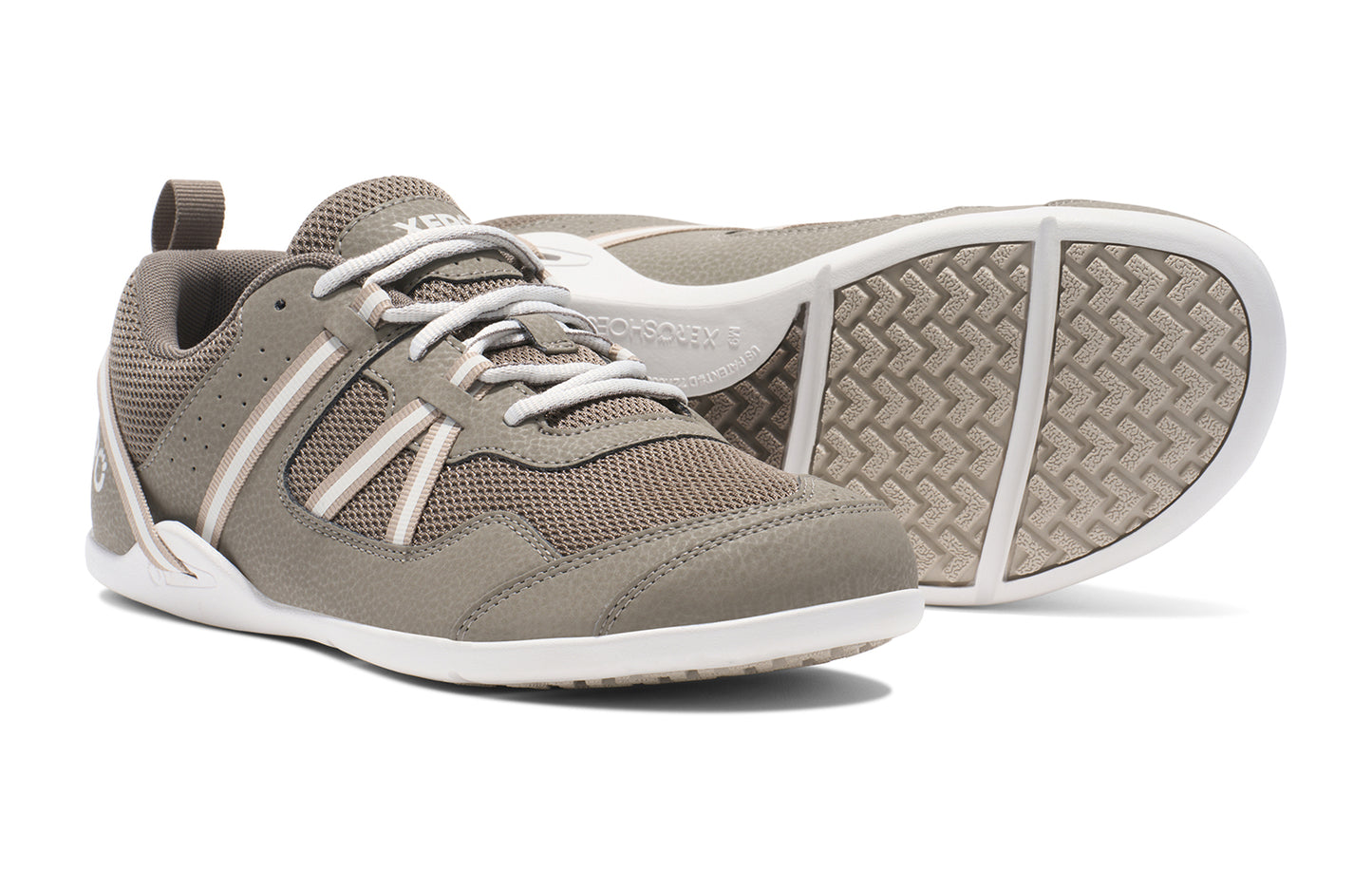 Xero Shoes Canada, specifically men’s barefoot shoes Canada. These minimalist shoes have flexible soles, wide toe boxes, and zero drop. Side view of Xero Men's Prio in Fallen Rock. A running and fitness shoe.