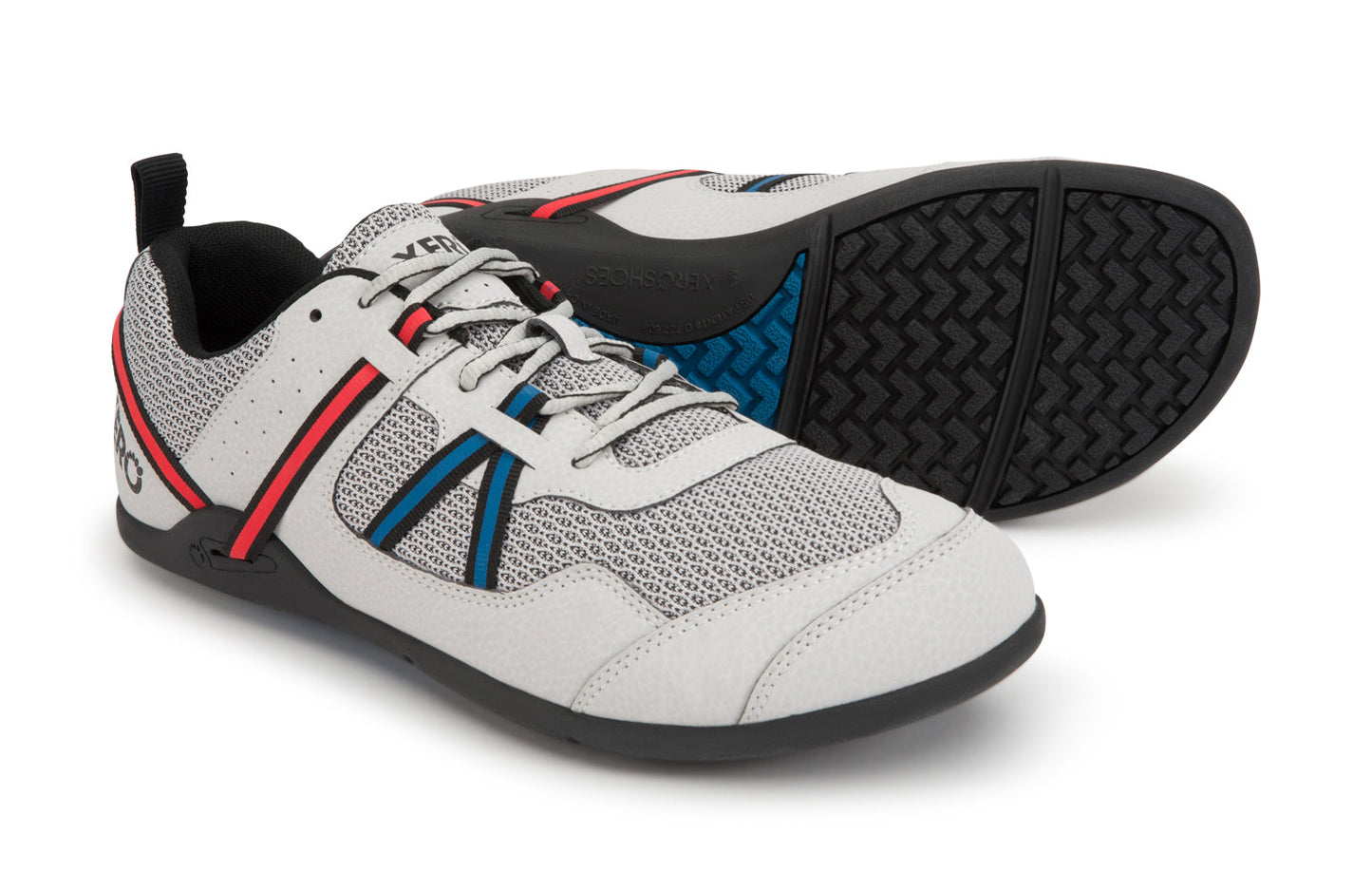 Xero Shoes Canada, specifically men’s barefoot shoes Canada. These minimalist shoes have flexible soles, wide toe boxes, and zero drop. Pair view of Xero Men's Prio in Lunar. A running and fitness shoe.