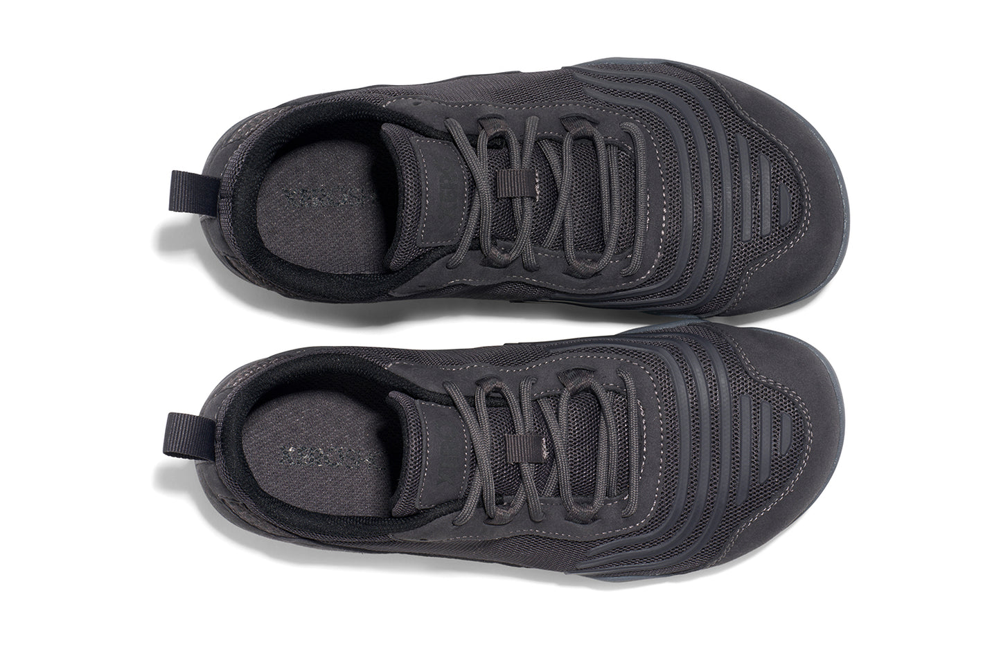 Xero Shoes Canada, specifically barefoot running shoes Canada. These minimalist shoes have flexible soles, wide toe boxes, and zero drop. Top view of Xero Women's 360s in Asphalt/Gray. A cross-training shoe.