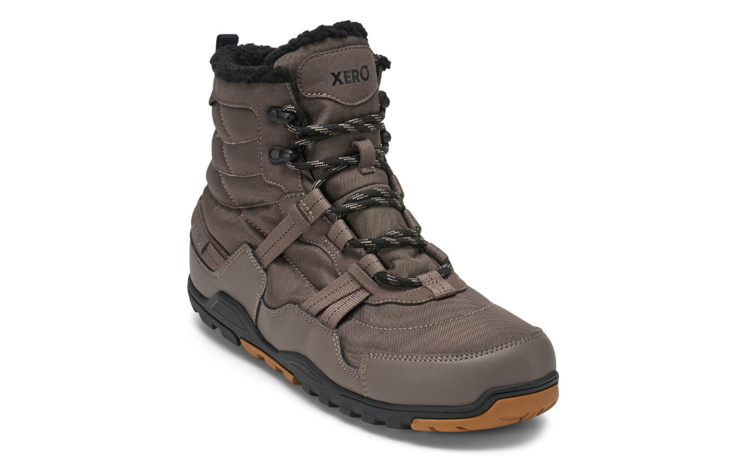 Xero Shoes Canada, specifically men’s barefoot shoes Canada. These minimalist shoes have flexible soles, wide toe boxes, and zero drop. Front view of Xero Men's Alpine in Taupe. Waterproof, lightweight snow boot.