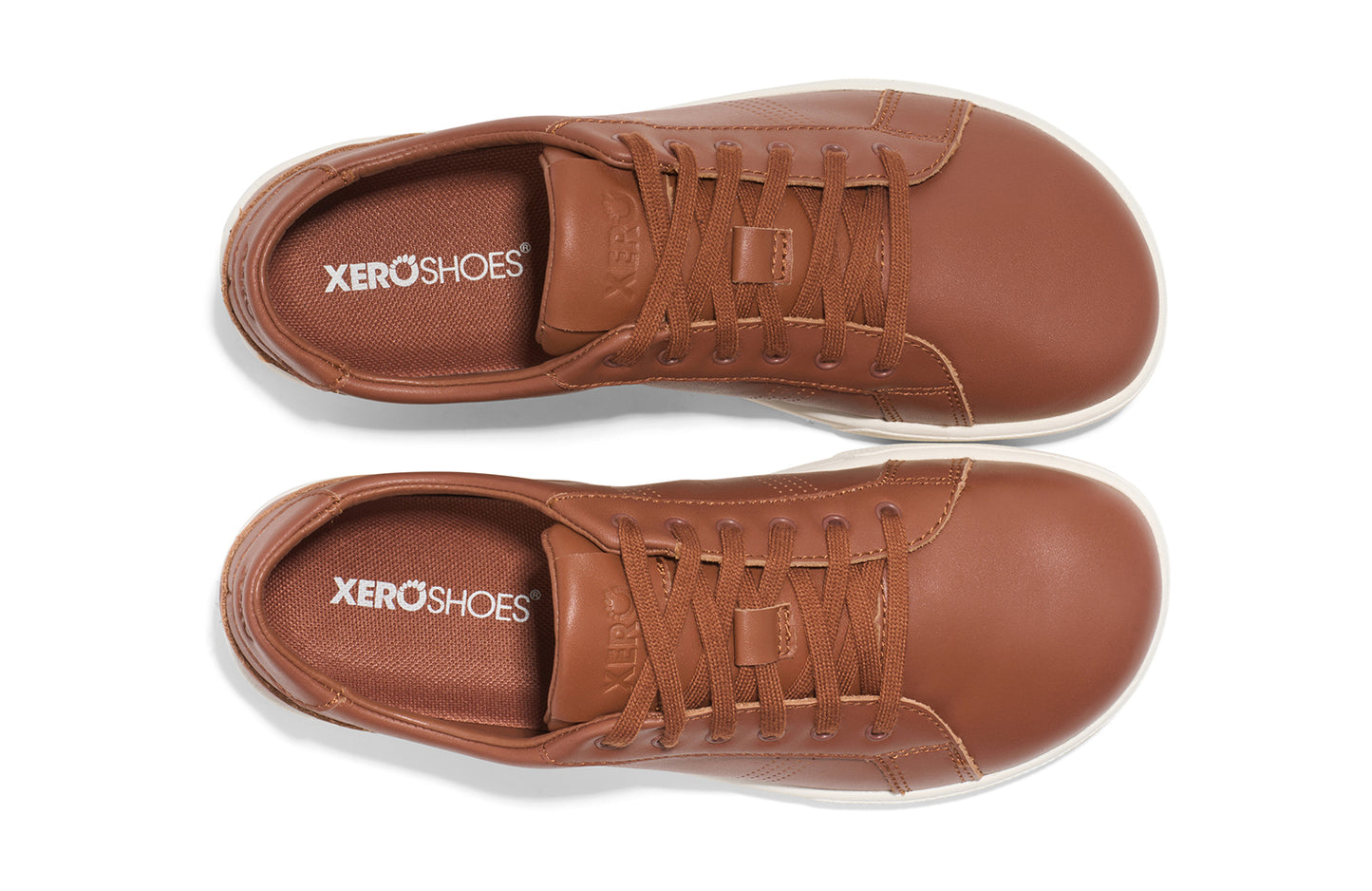 Xero Shoes Canada, specifically men’s barefoot shoes Canada. These minimalist shoes have flexible soles, wide toe boxes, and zero drop. Angled view of Dillon Leather in Mocha Bisque. A classic leather sneaker.