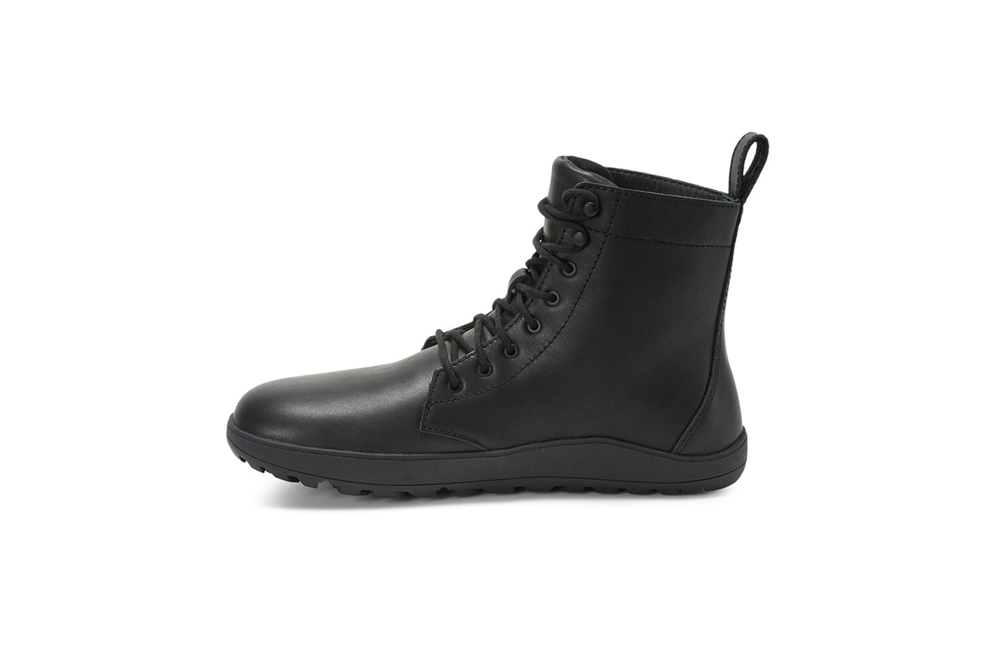 Xero Shoes Canada, specifically women’s barefoot shoes Canada. These minimalist shoes have flexible soles, wide toe boxes, and zero drop. Side view of Xero Breckenridge in Black. A classic leather boot.