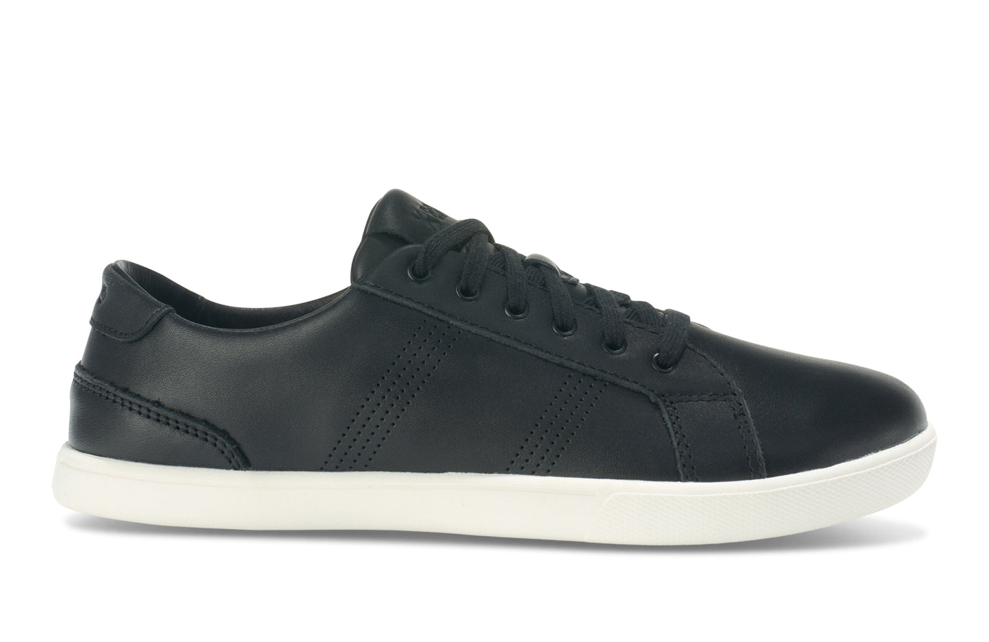 Xero Shoes Canada, specifically women’s barefoot shoes Canada. These minimalist shoes have flexible soles, wide toe boxes, and zero drop. Side view of Women's Dillon Leather in Black. A classic leather sneaker.