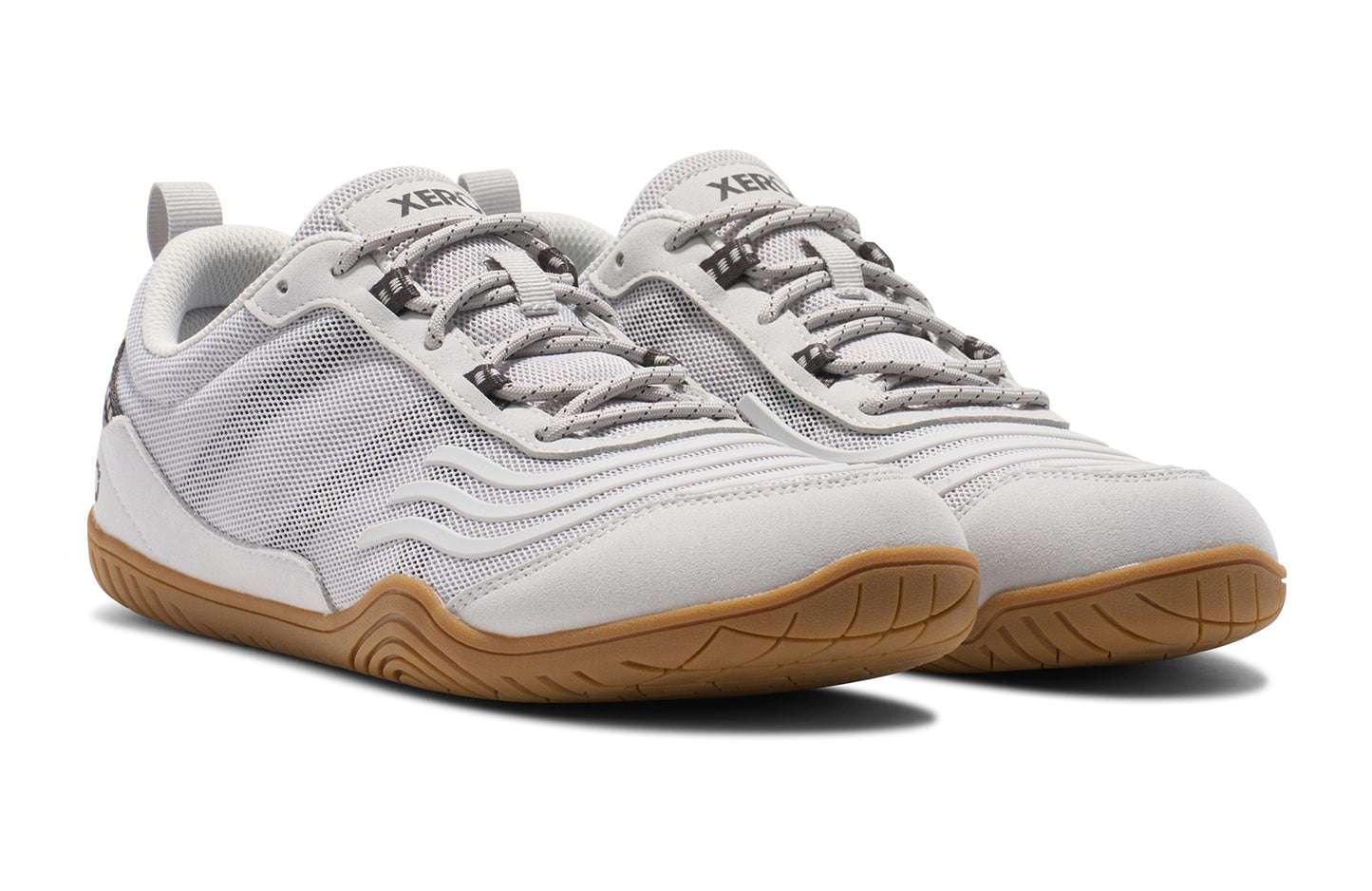 Xero shoes Canada, specifically barefoot running shoes Canada. These minimalist shoes have flexible soles, wide toe boxes, and zero drop. Front view of Xero Men's 360s in Lunar Rock/Gum. A cross-training shoe.