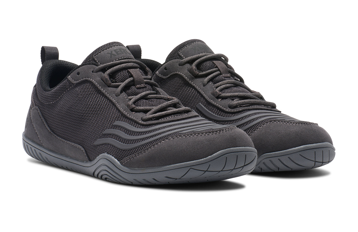 Xero Shoes Canada, a barefoot running shoe Canada. These minimalist shoes have flexible soles, wide toe boxes, and zero drop. Side view of Xero Men's 360s in Asphalt/Gray. A cross-training shoe.