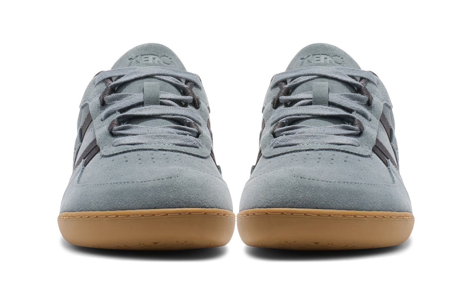 Xero Shoes Canada, specifically men’s barefoot shoes Canada. These minimalist shoes have flexible soles, wide toe boxes, and zero drop. Front view of Xero Men's Kelso in Stormy Weather/Gum. Leather and suede court-style shoe. 