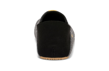 Xero Shoes Canada, specifically men’s barefoot shoes Canada. These minimalist shoes have flexible soles, wide toe boxes, and zero drop. Back view of Xero Men's Pagosa in Black. Lightweight slipper. 