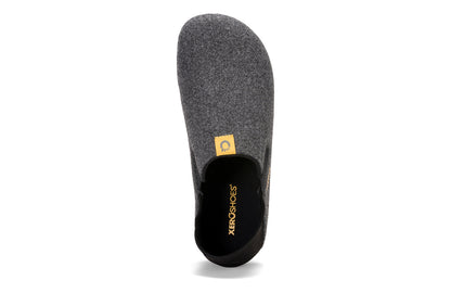 Xero Shoes Canada, specifically men’s barefoot shoes Canada. These minimalist shoes have flexible soles, wide toe boxes, and zero drop. Top view of Xero Men's Pagosa in Black. Lightweight slipper. 