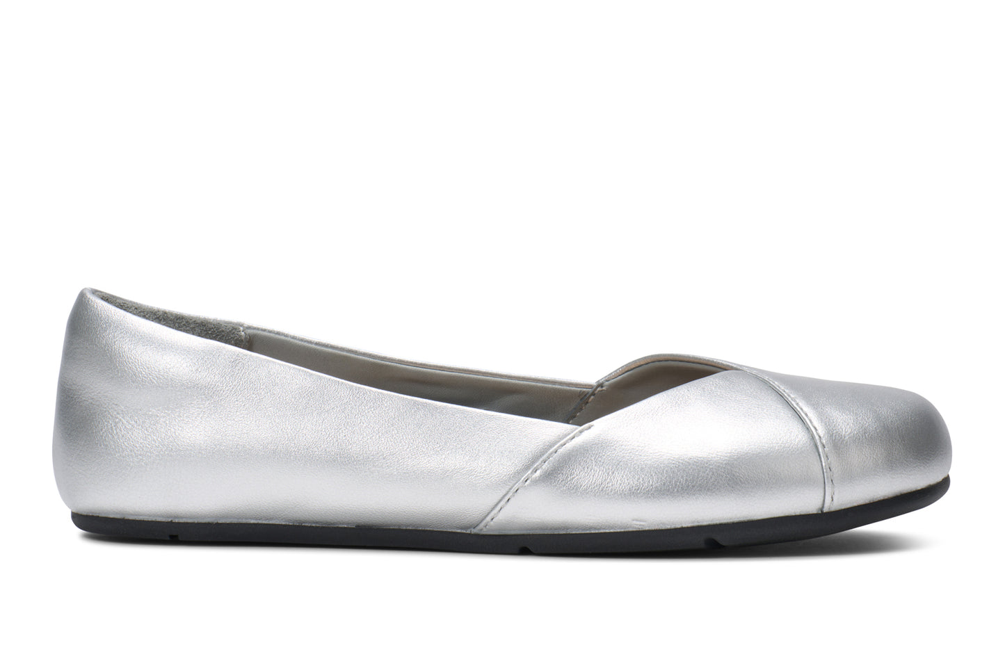 Xero Shoes Canada, specifically women’s barefoot shoes Canada. These minimalist shoes have flexible soles, wide toe boxes, and zero drop. Side view of Xero Women's Phoenix Leather in Silver Metallic. Women's elegant flat. 