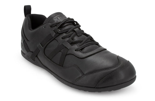 Xero Shoes Canada, specifically women’s barefoot shoes Canada. These minimalist shoes have flexible soles, wide toe boxes, and zero drop. Angled view of Xero Women's Prio All-Day SR in Black. Slip resistant work shoe. 