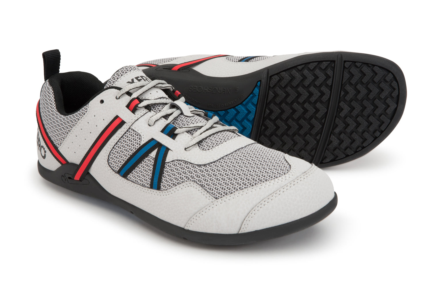 Xero Shoes Canada, specifically men’s barefoot shoes Canada. These minimalist shoes have flexible soles, wide toe boxes, and zero drop. Pair view of Xero Men's Prio in Lunar. A running and fitness shoe. 