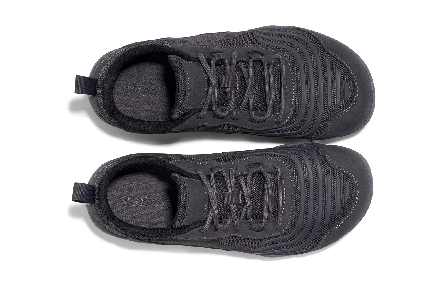 Xero Shoes Canada, specifically barefoot running shoes Canada. These minimalist shoes have flexible soles, wide toe boxes, and zero drop. Top view of Xero Women's 360s in Asphalt/Gray. A cross-training shoe. 