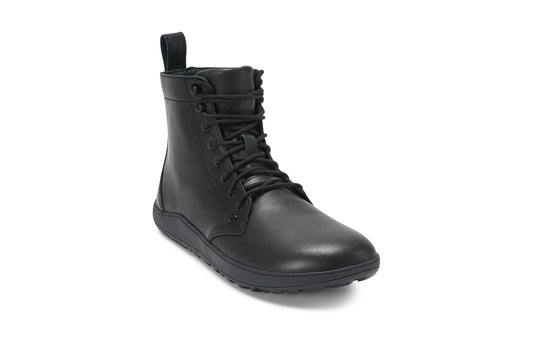 Xero Shoes Canada, specifically women’s barefoot shoes Canada. These minimalist shoes have flexible soles, wide toe boxes, and zero drop. Back view of Xero Breckenridge in Black. A classic leather boot. 