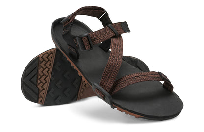 Xero Shoes Canada, specifically men’s barefoot shoes Canada. These minimalist shoes have flexible soles, wide toe boxes, and zero drop. Angled pair view of Xero Men's Z-Trail EV in Multi-Brown. Trail hiking, running, and recovery sandal. 