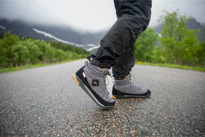 Xero Shoes Canada, specifically barefoot hiking shoes Canada. Man wearing Ridgeway in the mountains